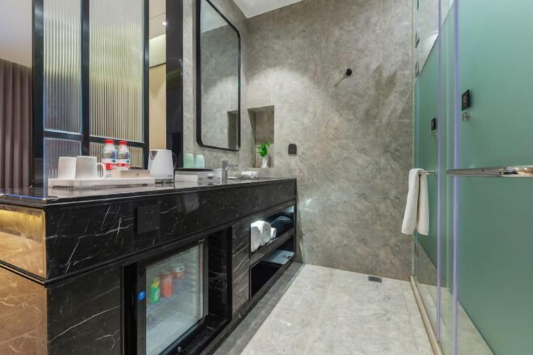 Bathroom 3, Wuhu Maison New Century Hotel, Wuhu