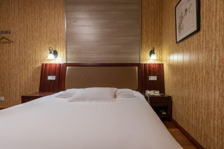 Bedroom 3, Gao Qing Ying Bin Hotel, Binzhou