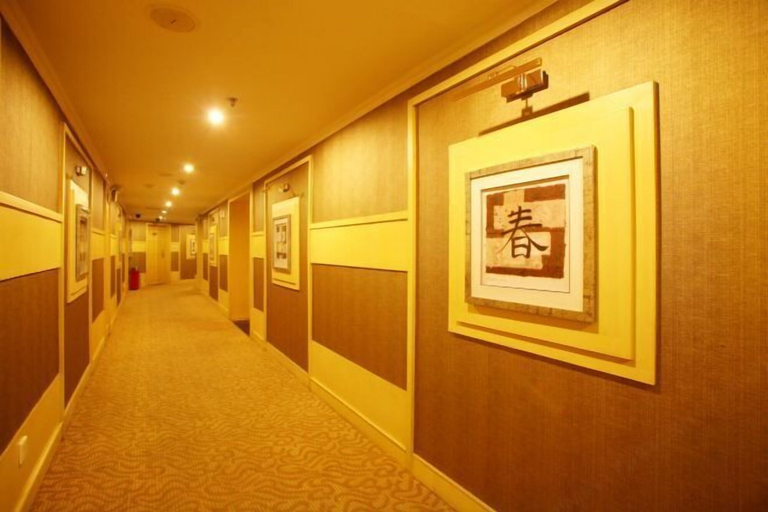 Others 5, Jianfu Hotel, Chongqing