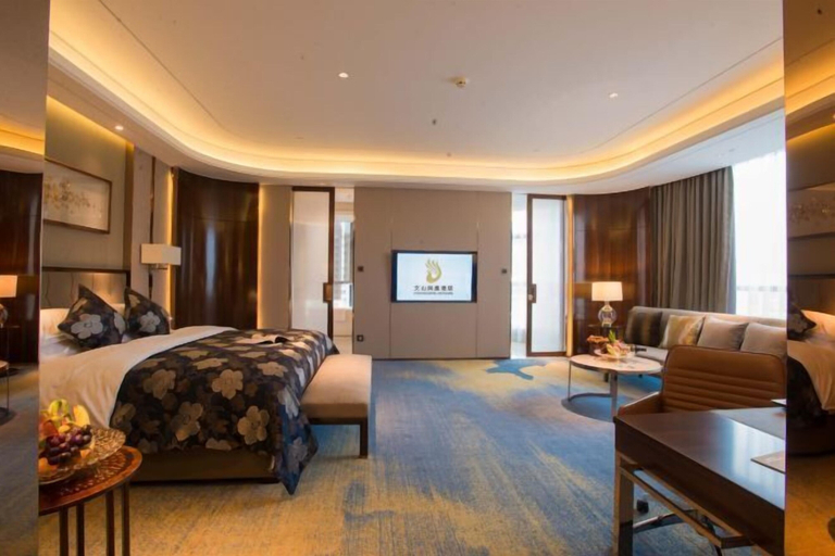 Bedroom 3, Phoenix Hotel, Wenshan Zhuang and Miao