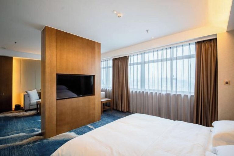 Bedroom 5, Jincheng Hot Spring Hotel, Yantai