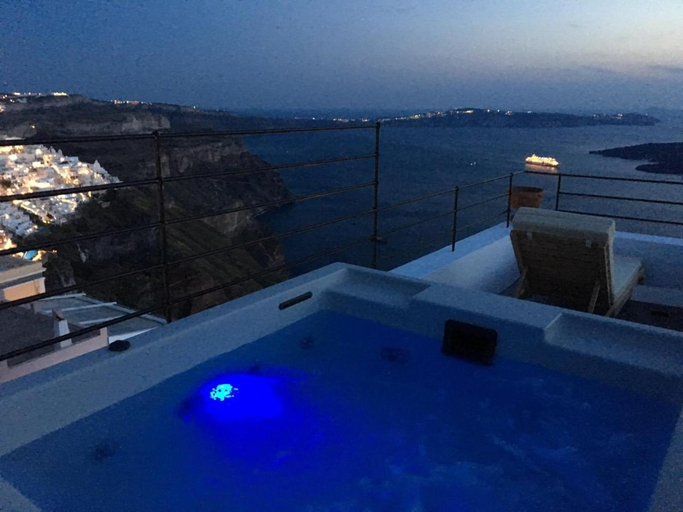 Sport & Beauty 2, Amelot Art Suites, South Aegean