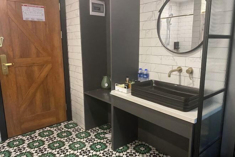 Bathroom 4, Punk Ballet Ins Hotel, Zhenjiang
