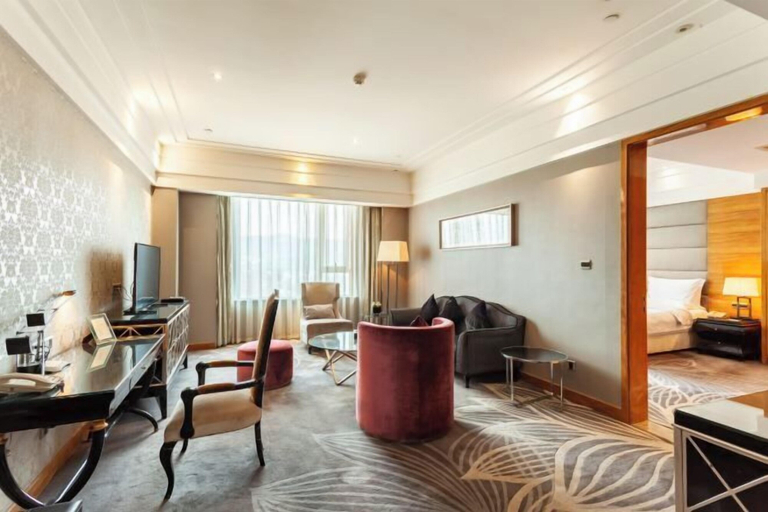 Others 4, Nine Dragon Hotel, Jincheng
