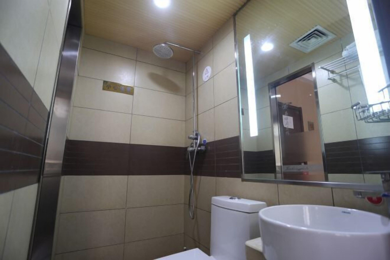 Bathroom 4, Jiahengfu Guesthouse, Dalian