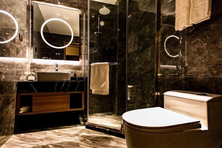 Bathroom 4, Huifeng Hotel, Yantai