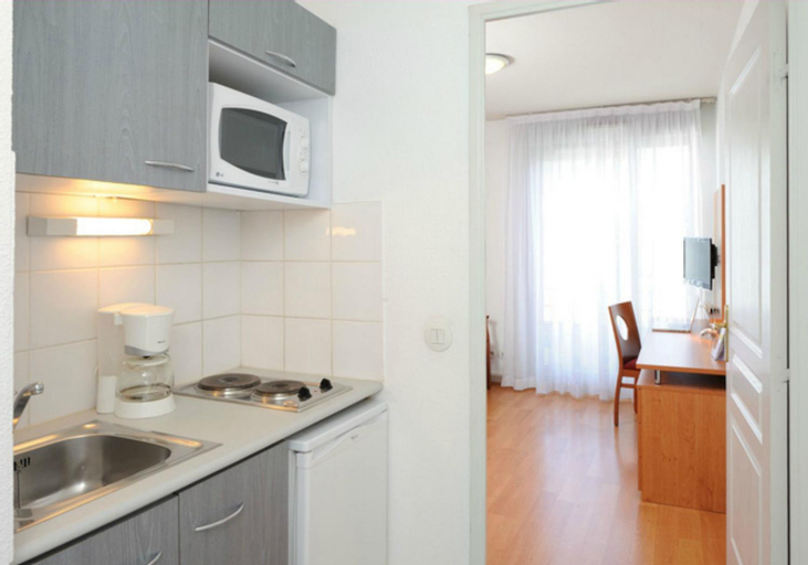 Dining Room 4