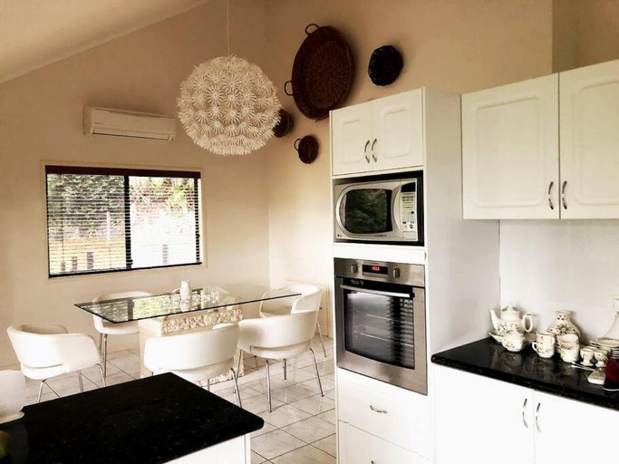 Others 4, Noosa hinterland acreage close to the beach, Maroochy