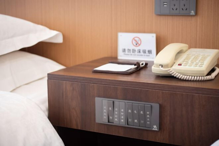 Bedroom 3, Zezhou Hotel, Chengde