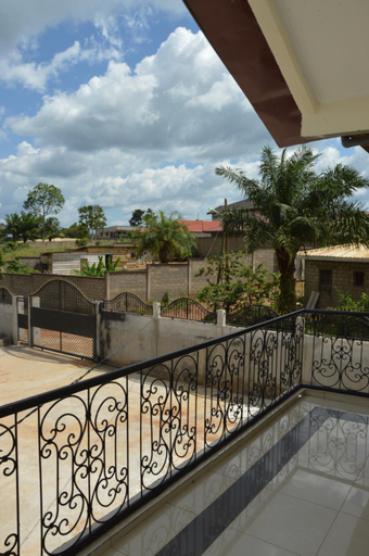 Others 2, Residence Rosalie, Mfoundi
