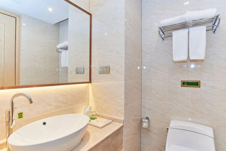 Bathroom 4, Vienna Hotel (Minhou University Town Boshihou), Fuzhou