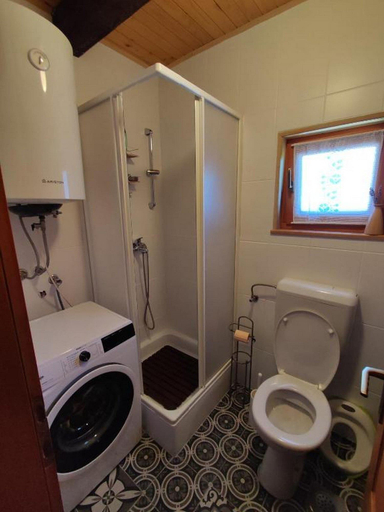 Bathroom, Tetina Kuća, Saborsko
