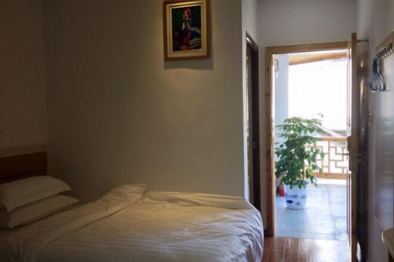 Bedroom 3, Da Jie Xiao Xiang Ke Zhan, Xiangxi Tujia and Miao