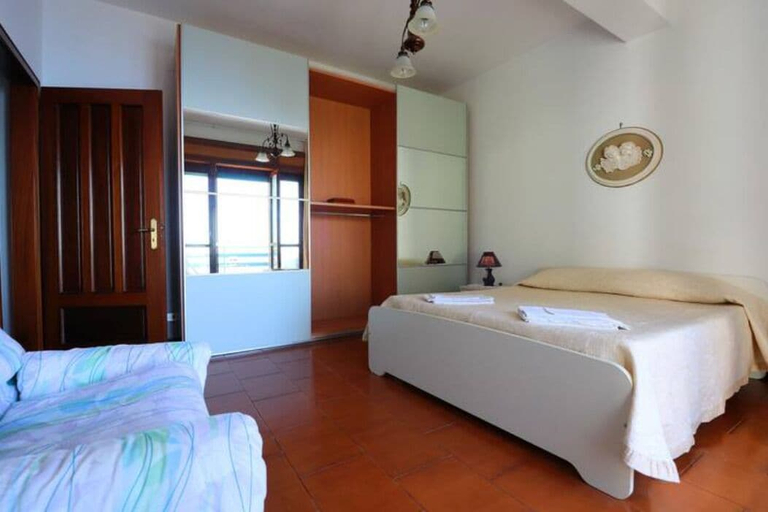 Bedroom 5, Villa Del Moro, Salerno