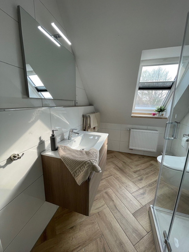 Bathroom 3, Ferienwohnung Kleine Auszeit, Schaumburg
