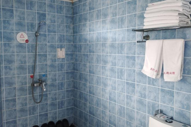 Bathroom 4, I Do Theme Hotel, Panjin