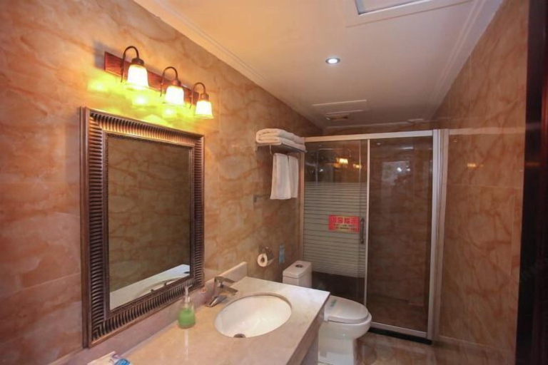 Bathroom 3, Ligang Hotel, Zunyi