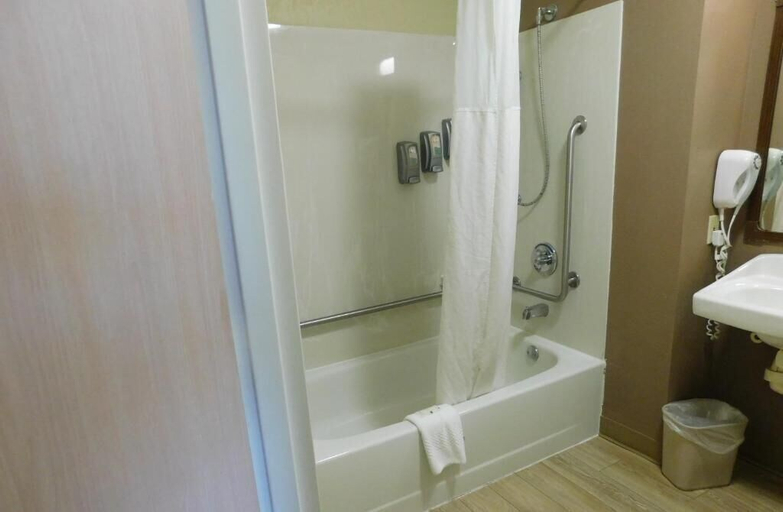 Bathroom 4, Quality Inn Colchester - Burlington, Chittenden