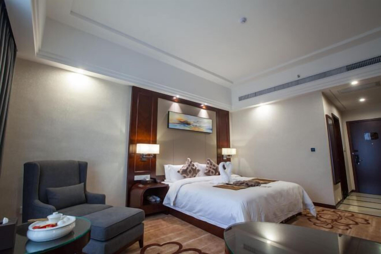 Bedroom 3, Justin Hotel, Shantou