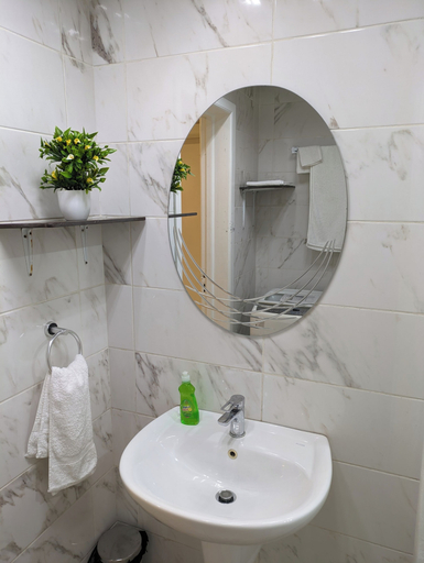 Bathroom, Acquah Place Residences, Accra
