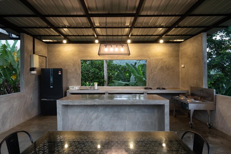 Kitchen 5, Brickhouse Bukit Tinggi by Santai Villas, Bentong