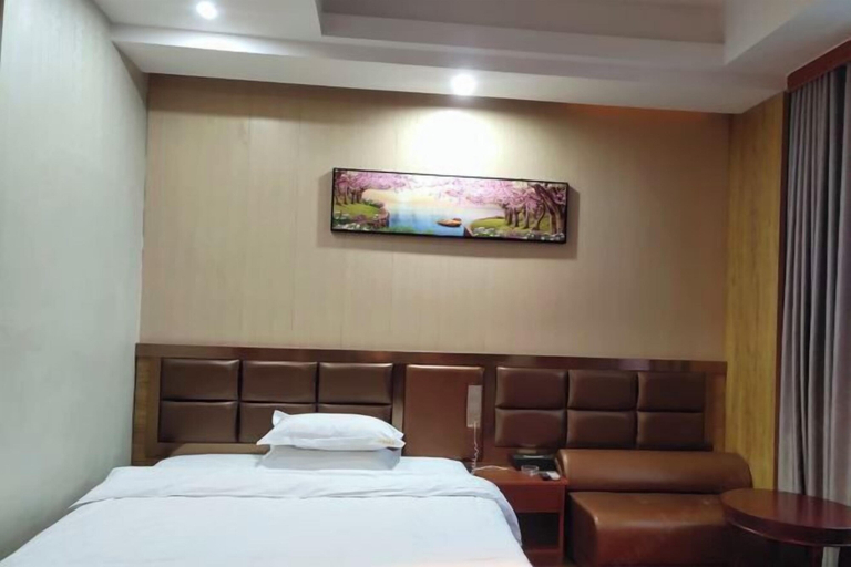 Bedroom 3, Sanhe Holiday Inn, Yongzhou