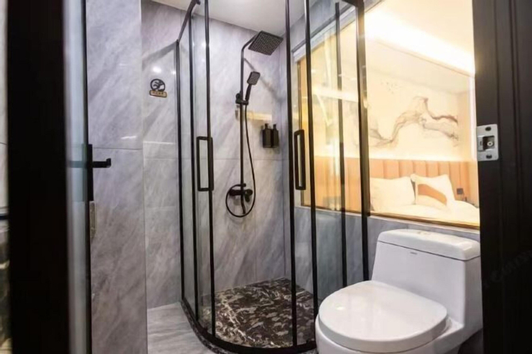 Bathroom 7