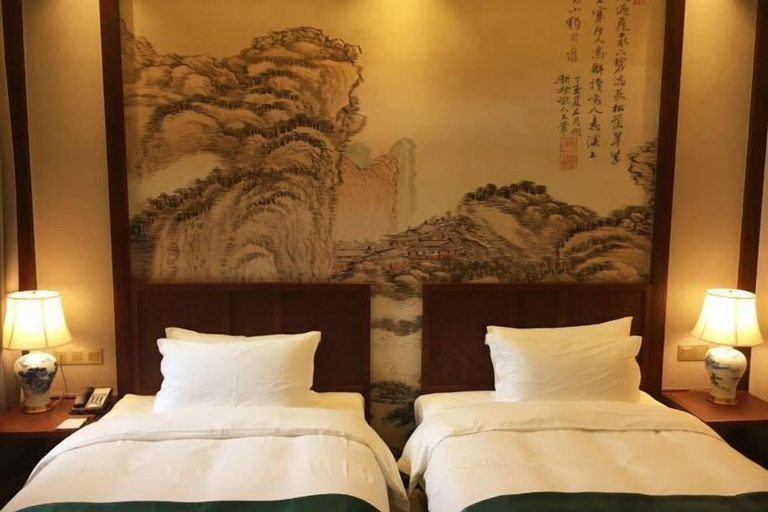 Bedroom 3, Yangshan Lake Yuyao Inn, Yueyang