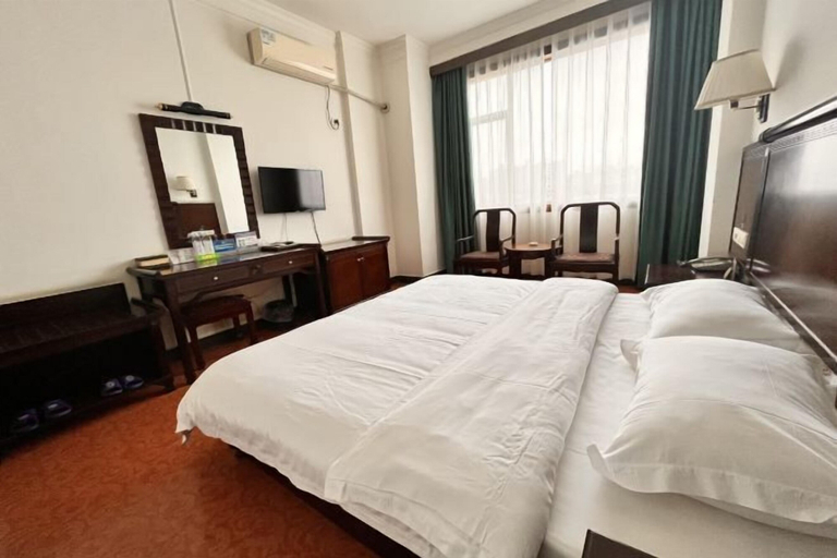 Bedroom 3, Daxijiang Hotel, Guilin