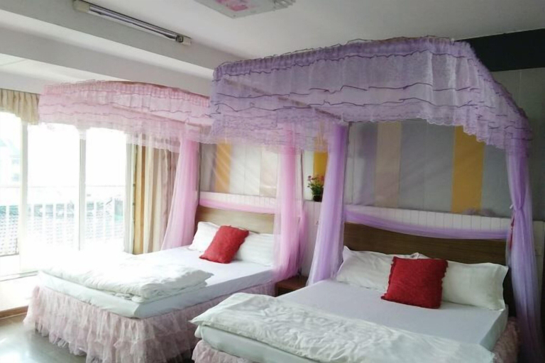 Bedroom 3, Wuzhen Sunshine Inn, Jiaxing