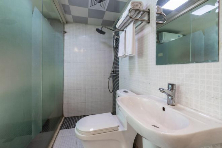 Bathroom 3, Shenzhen Lanyu Hotel (Dongmen Old Street), Shenzhen