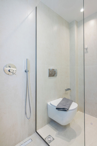 Bathroom 5, Colonides Beach Hotel, Peloponnese