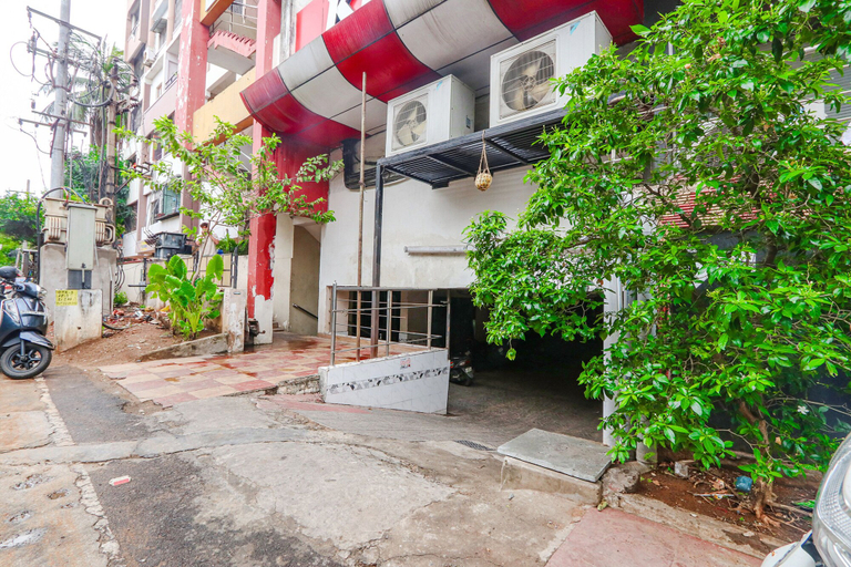 Exterior & Views, FabExpress Korner Inn - Sivaji Park, Visakhapatnam
