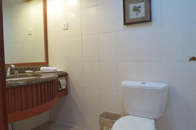 Bathroom 3, Zhejiang Hotel, Beijing