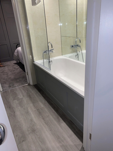 Bathroom 4, One Warwick Park Hotel, Kent