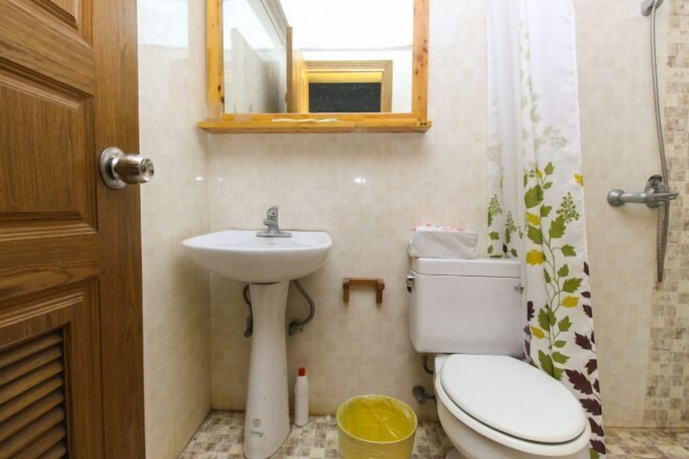 Bathroom 3, Suzhou Xishan Chaxiangyuan Homestay, Suzhou