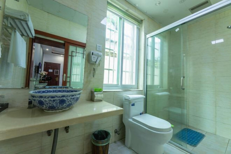 Bathroom 3, Tongli Defu Caotang Boutique Hostel, Suzhou