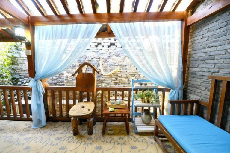 Bedroom 5, Liushanmen Inn, Lijiang
