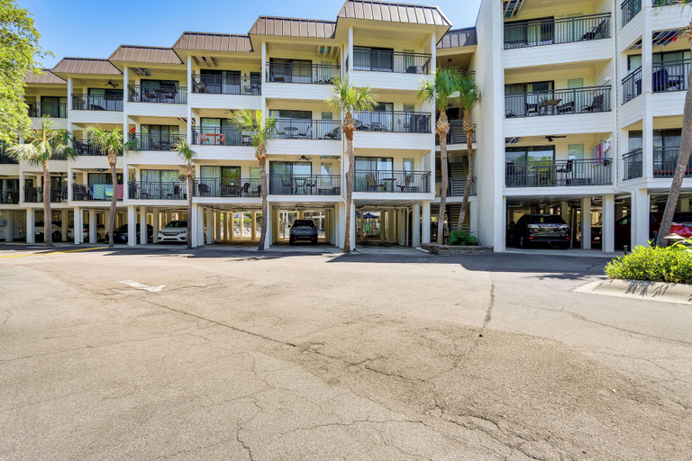 Exterior & Views, Beach Access: Oceanfront Hilton Head Studio, Beaufort