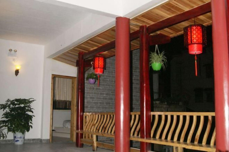 Others 4, Da Jie Xiao Xiang Ke Zhan, Xiangxi Tujia and Miao