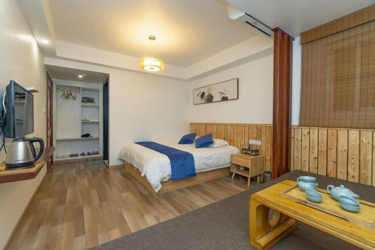 Bedroom 13