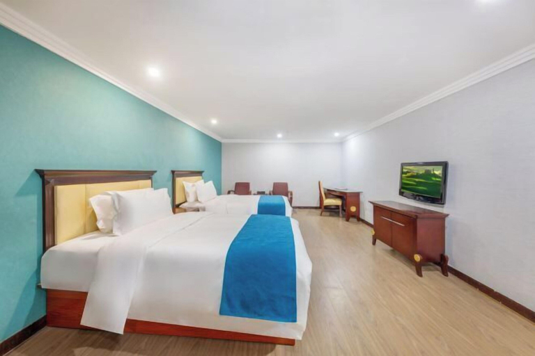 Bedroom 3, Kuichong Holiday Hotel, Shenzhen