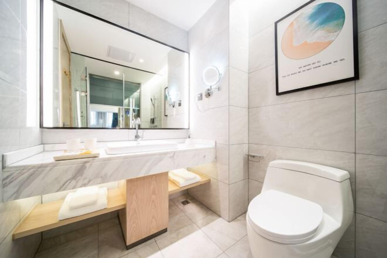 Bathroom 4, Kyriad Hotel (Zijin Wanhui Branch), Heyuan