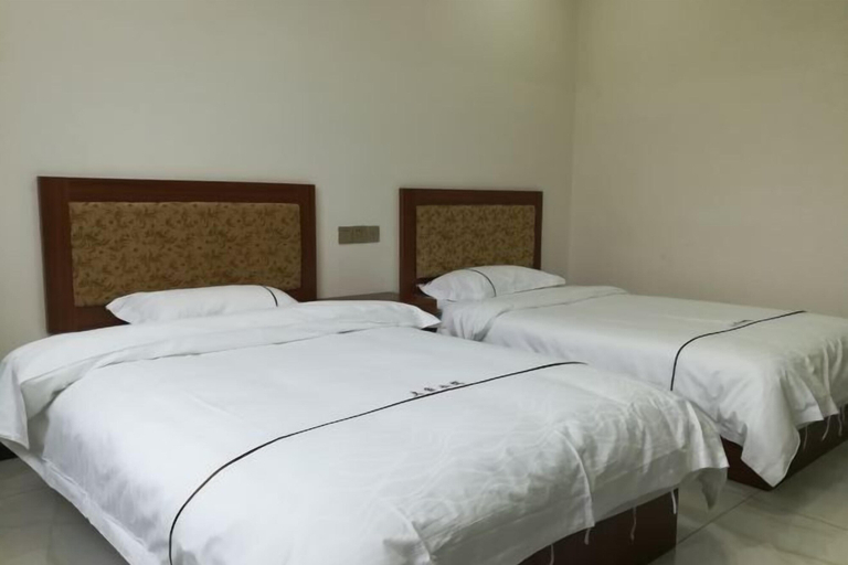 Bedroom 2, Tujia Xiaoyuan Hotel, Enshi Tujia and Miao