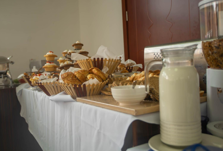 Food & Drinks 5, Asmara Hotel, Lusaka
