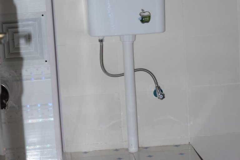 Bathroom 4, Beret B&B, Baoshan