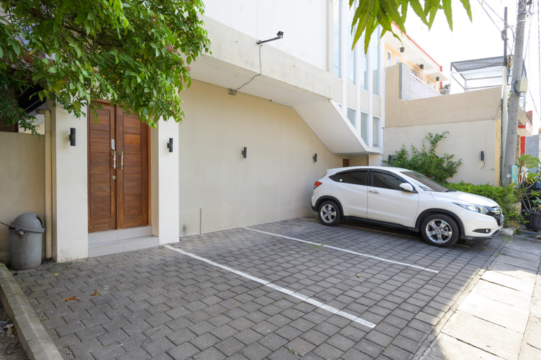 Exterior & Views 2, RedDoorz Plus @ Kencana Residence Jimbaran, Badung