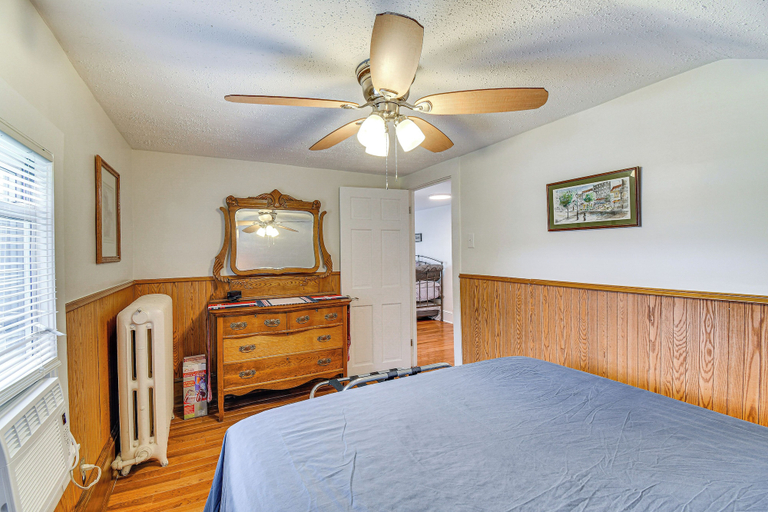 Bedroom 2, Walk to Waterfalls & Dining: Finger Lakes Escape!, Schuyler