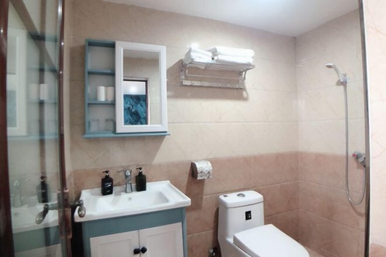 Bathroom 2, AiXi Traving with hostel, Chongqing