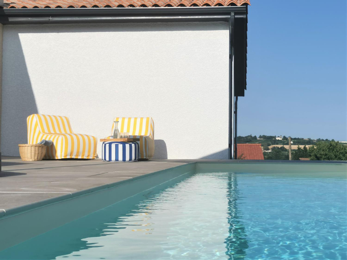 Swimming Pool 11